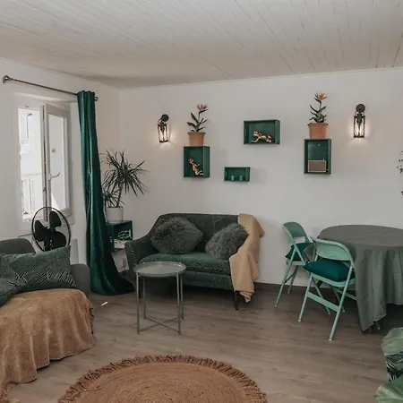 Grand Studio, Vue Centre Carte Parking * Sanary-sur-Mer